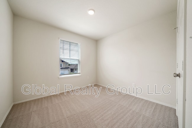 Building Photo - 6022 Bluestem Wy