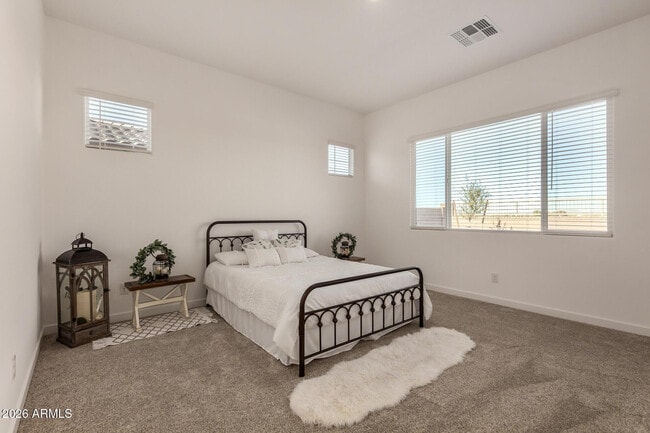 Building Photo - 2968 E Lucky Horseshoe Ln