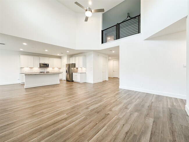 Building Photo - 15216 Tattle Crk Ln