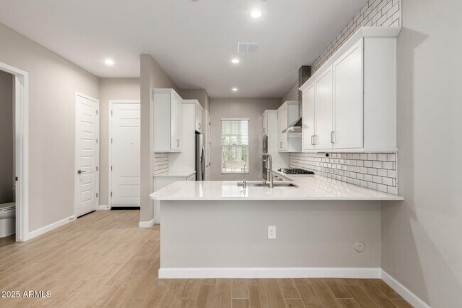 Building Photo - 17322 N 51st St