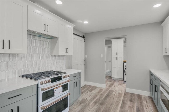 Building Photo - 4615 Barton Ln