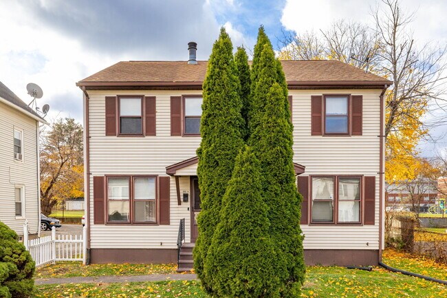 Building Photo - 112 Market St