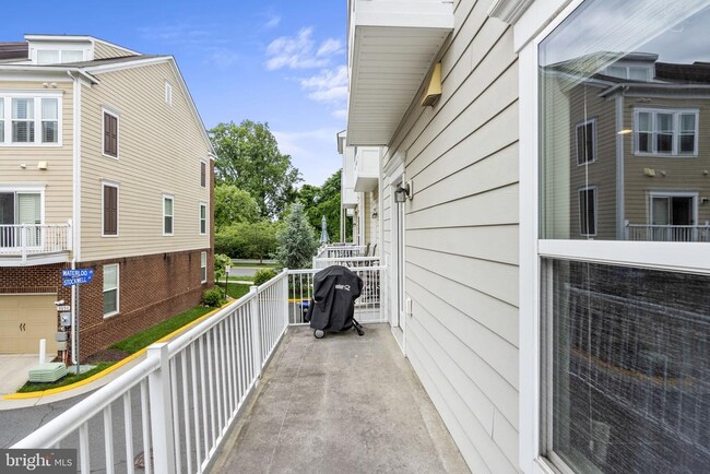 Building Photo - 9618 Stockwell Ln