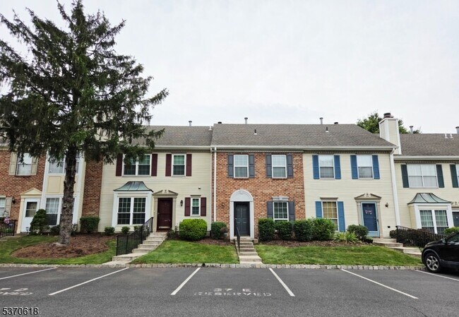 Building Photo - 3705 Pinhorn Dr