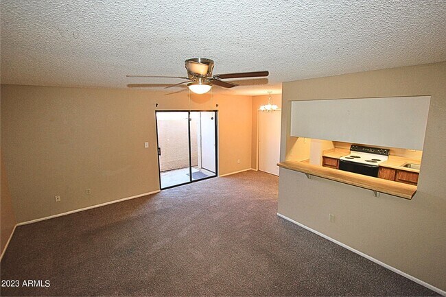 Building Photo - 410 E 9th Ave