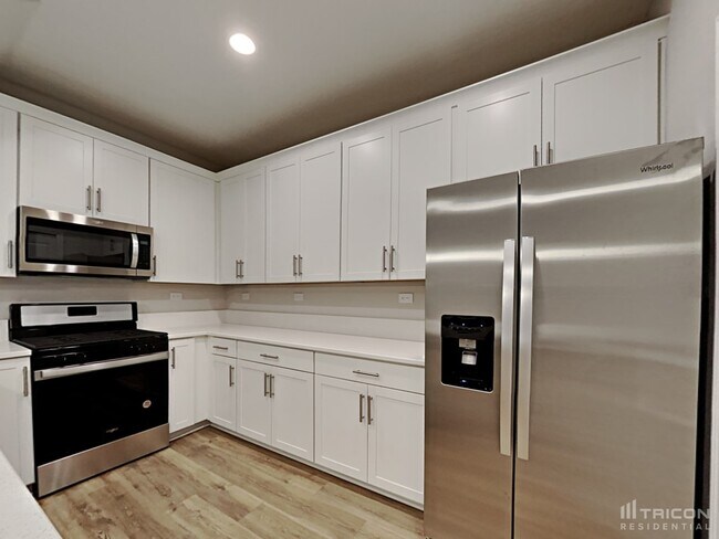 Building Photo - 298 Charlie Way