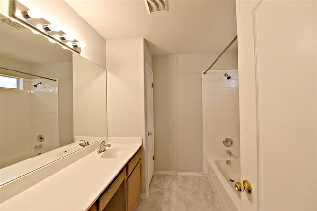 Building Photo - 1003 N Riviera Cir