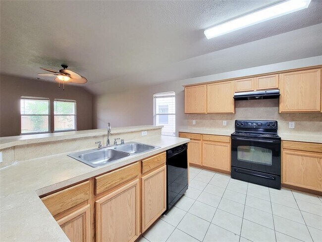 Building Photo - 2731 Trinity Glen Ln