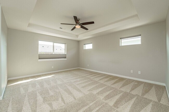 Building Photo - $500 Move In Special  3 Bedroom 2.5 Bath -...