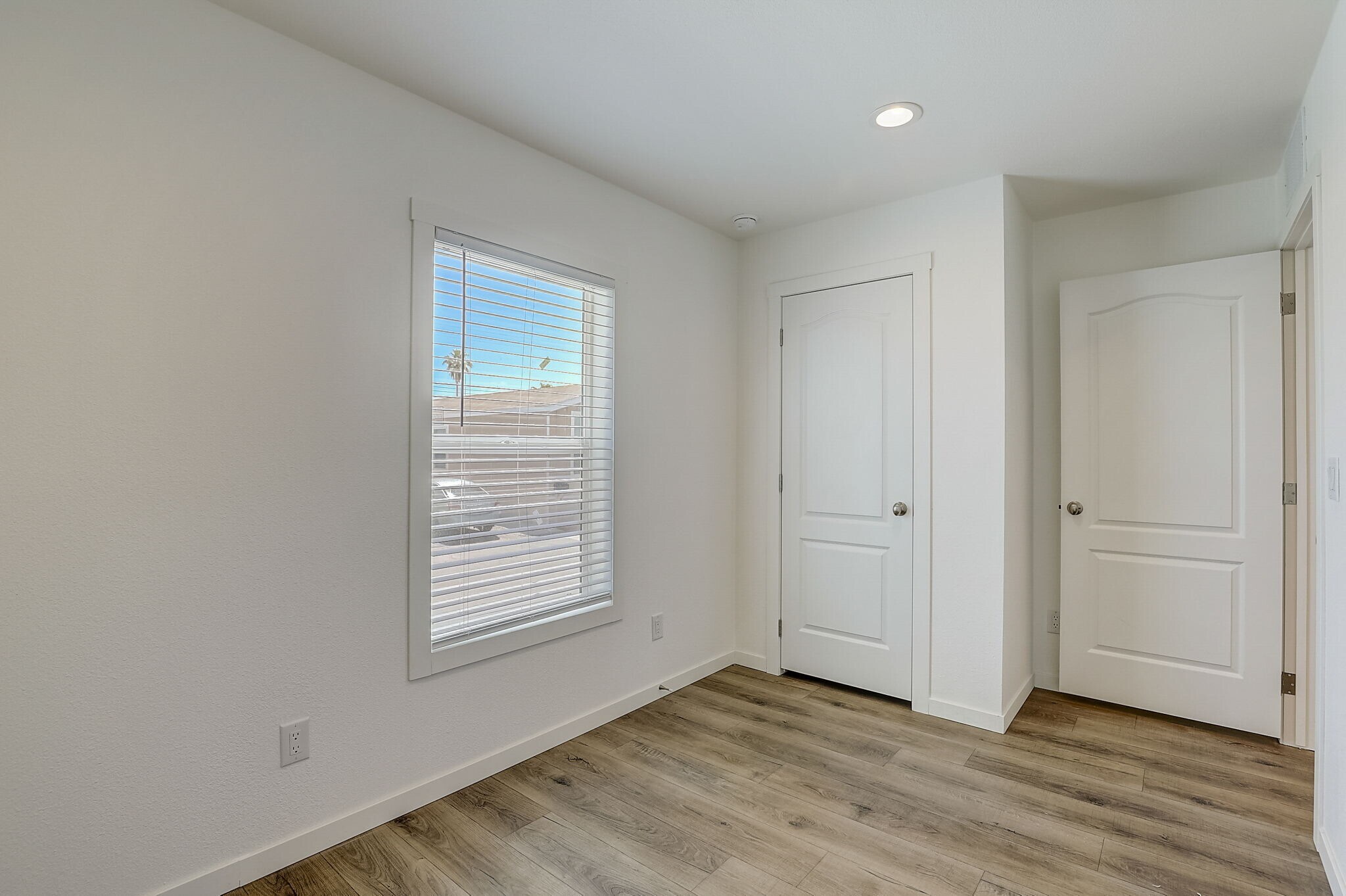 Building Photo - 2627 S Lamb Blvd
