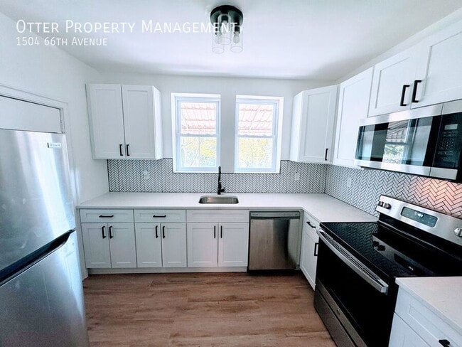 Building Photo - 1504 66th Ave