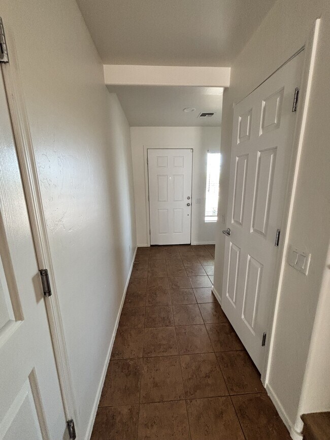 Building Photo - 21415 E Independence Way