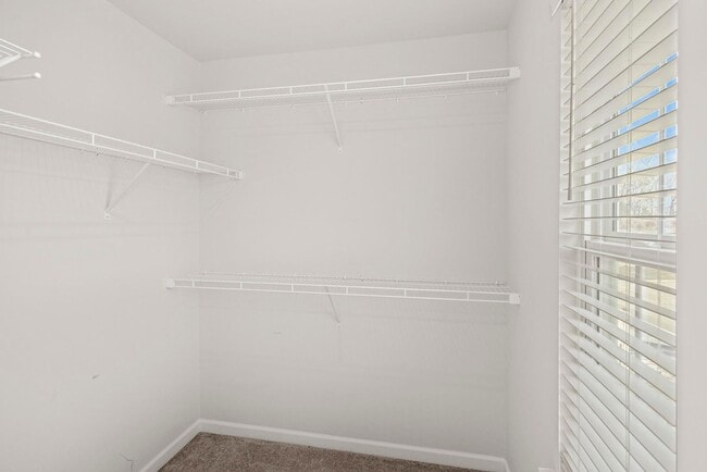 Building Photo - 247 Pryor Dr