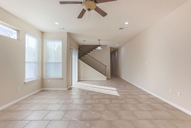 Building Photo - 1202 Morrow St