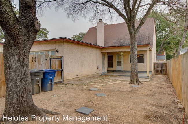 Building Photo - 4 br, 2 bath House - 13509 Dutch Myrtle