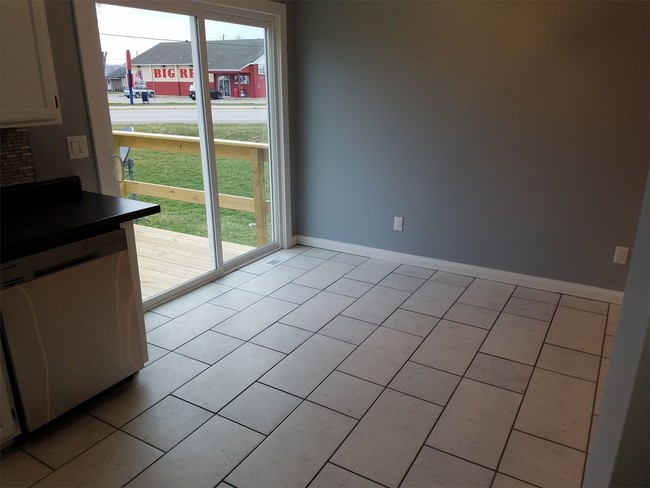 Building Photo - 1320 -1340 S Harriet St