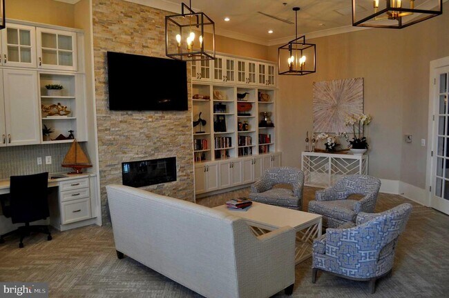 Building Photo - 170 Harrier Wy