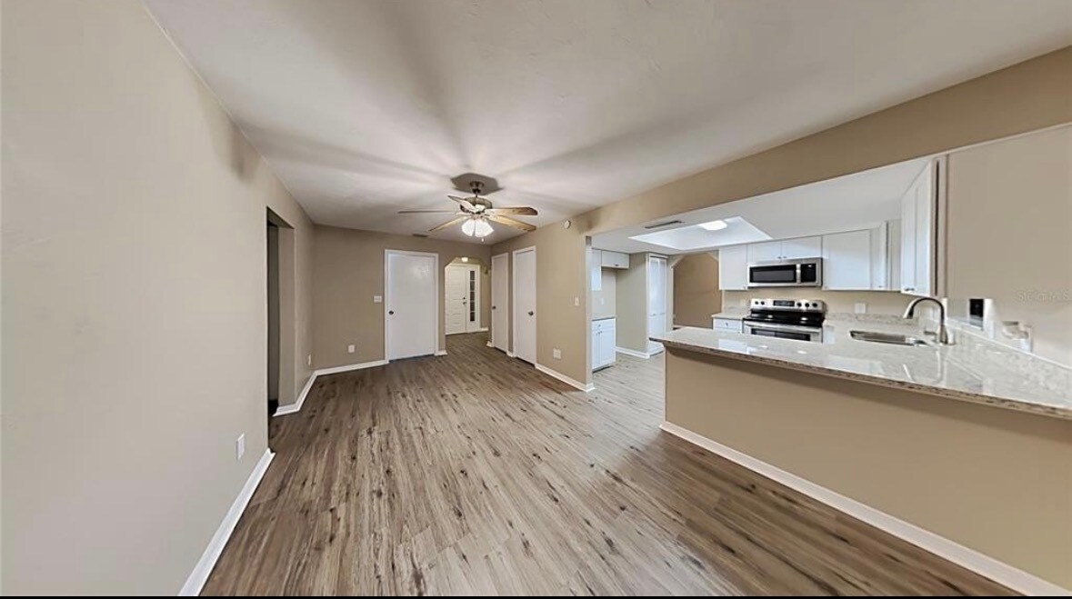 Building Photo - 5935 Clays Mill Dr