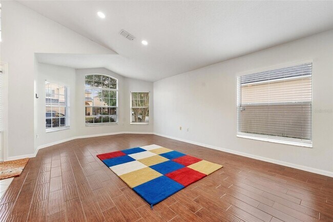 Building Photo - 2743 Stanwood Dr