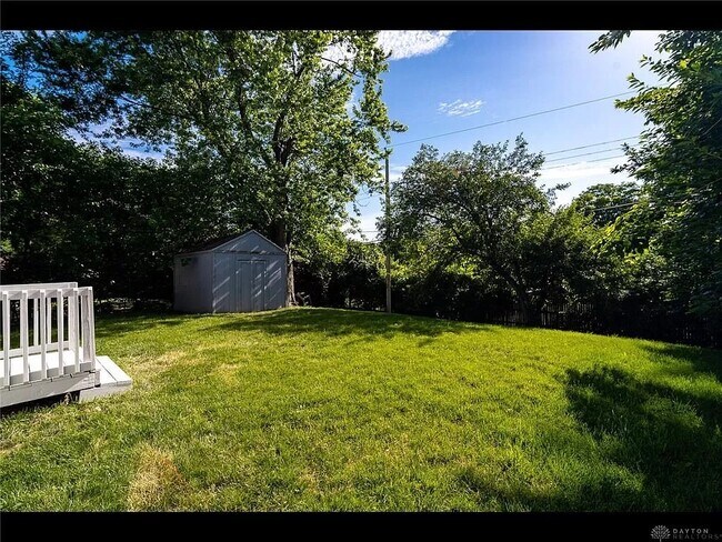 Building Photo - 2808 Woodman Dr