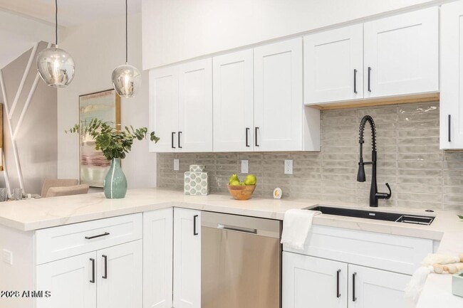 Building Photo - 3505 E Campbell Ave