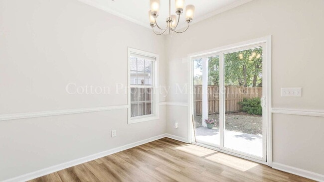 Building Photo - 1010 Winterberry Cir