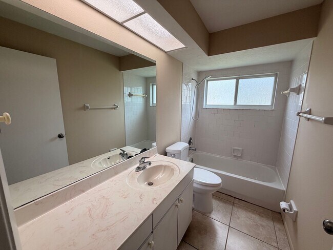 Building Photo - 4025 Ponea Dr