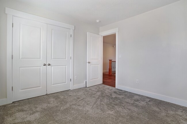 Building Photo - 336 Destiny Wy