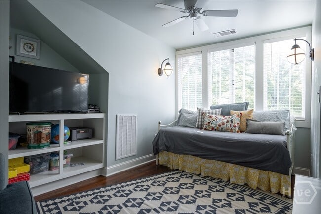 Building Photo - 290 Milledge Cir