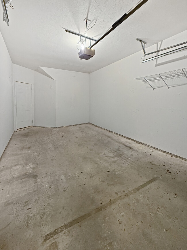 Building Photo - 2656 Bracston Rd