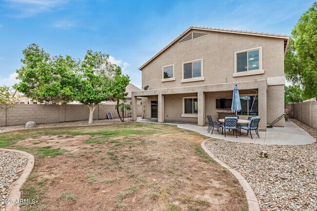 Building Photo - 305 S 165th Dr