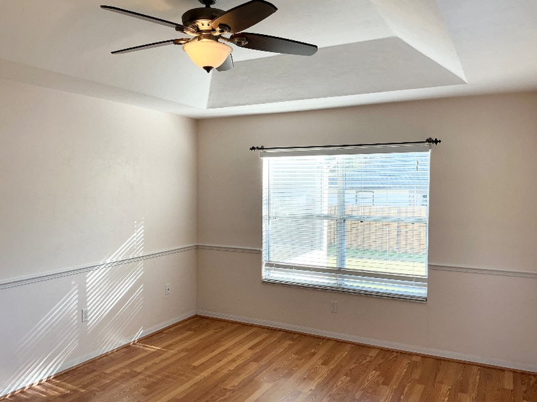 Building Photo - 8707 NW 10th Pl