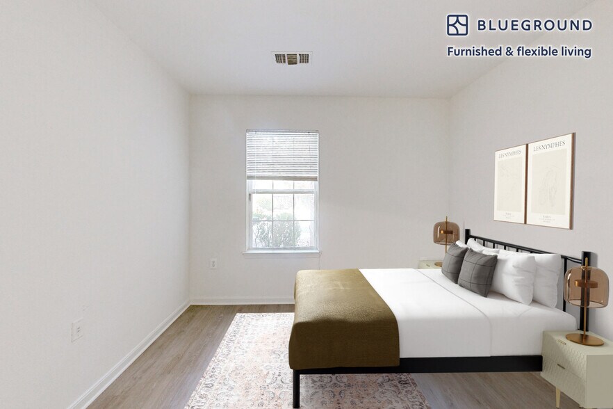 Building Photo - 1569 Onyx Dr