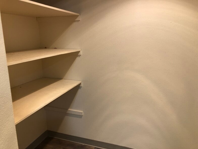 Building Photo - 1319 Z St