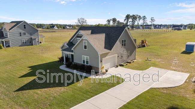Building Photo - 124 Rocking Horse Ln