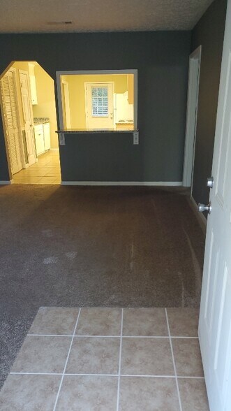 Building Photo - 55 Plum Orchard Rd