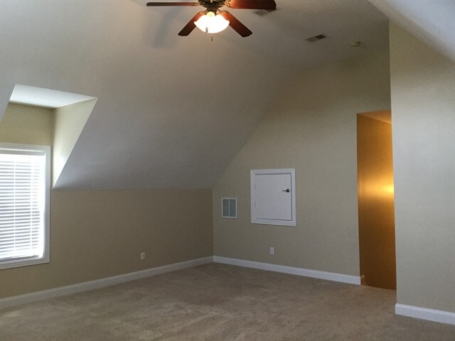 Building Photo - 106 Spencer Springs Dr