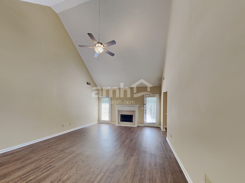 Building Photo - 1225 Stephens Pond View