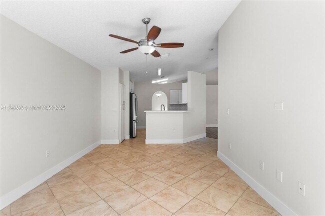Building Photo - 14611 SW 156th Ave