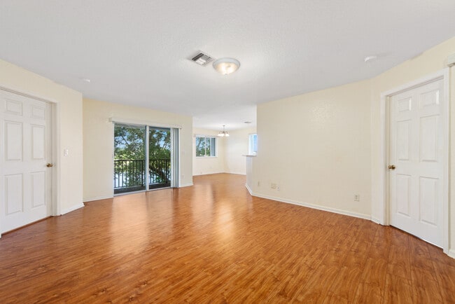 Building Photo - 8490-8496