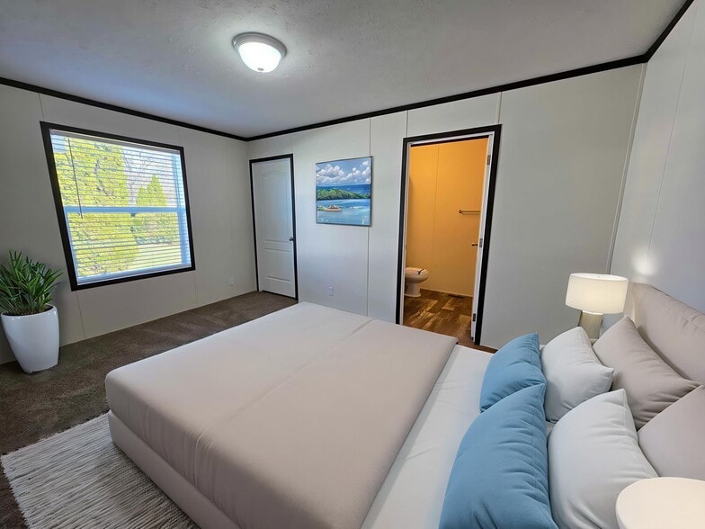 Building Photo - 3727 Birch St