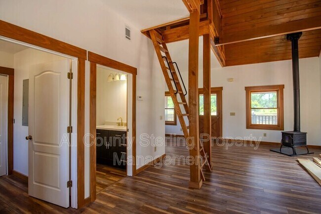 Building Photo - 6834 NW Co Rd 152