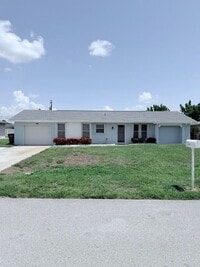 Building Photo - 1211 SE 35th St