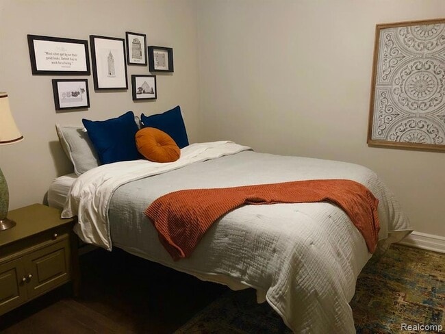 Building Photo - 26348 Alger St