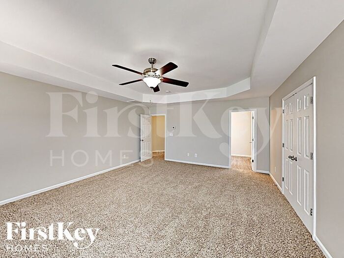 Building Photo - 15535 Lakepoint Forest Dr