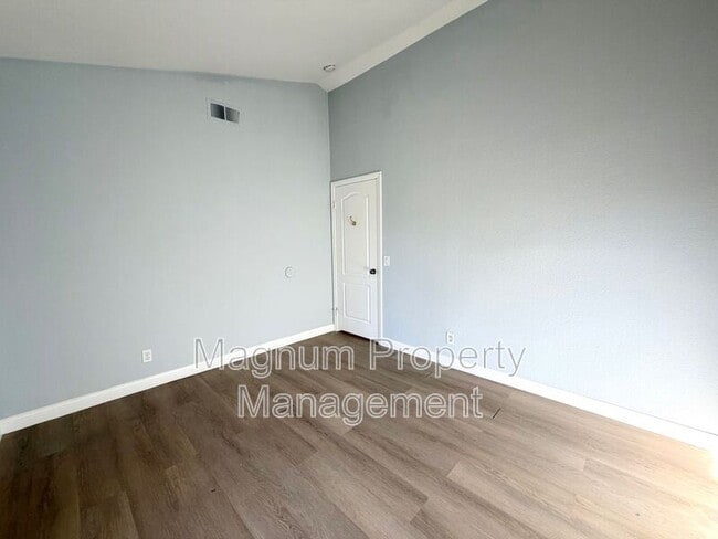 Building Photo - 30219 Corte Cantera