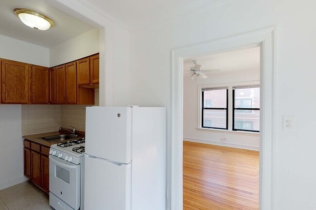 Floorplan - 1440 E. 52nd Street