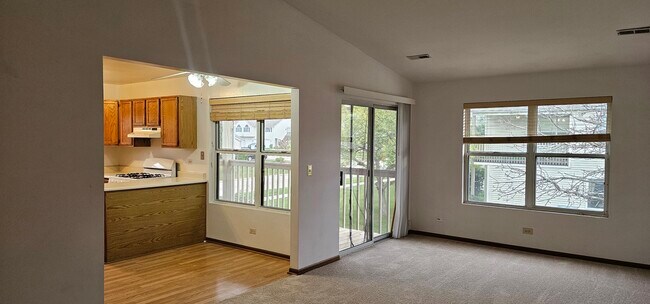 Building Photo - 301 Village Creek Dr