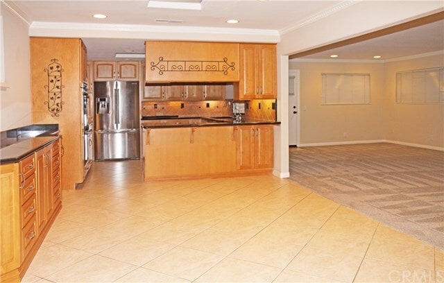 Building Photo - 9225 Talbert Ave