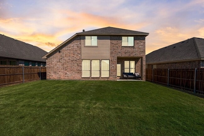 Building Photo - 3911 Holly Spgs Ln